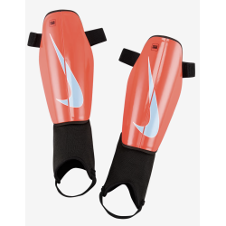 Nike Charge Schienbeinschoner, rot