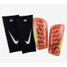 Nike Mercurial Lite SuperLock Schienbeinschoner, hypercrimson/volt/schwarz